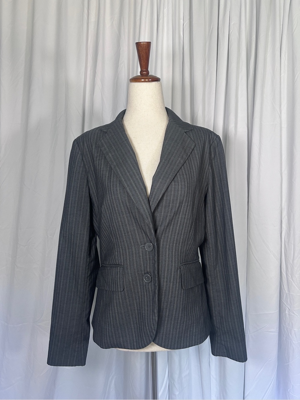 Vintage 90s New York & Company Charcoal Pinstripe Women's Blazer